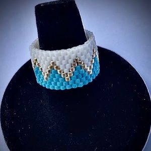 Zig-zag beautiful ring size 6-6.5